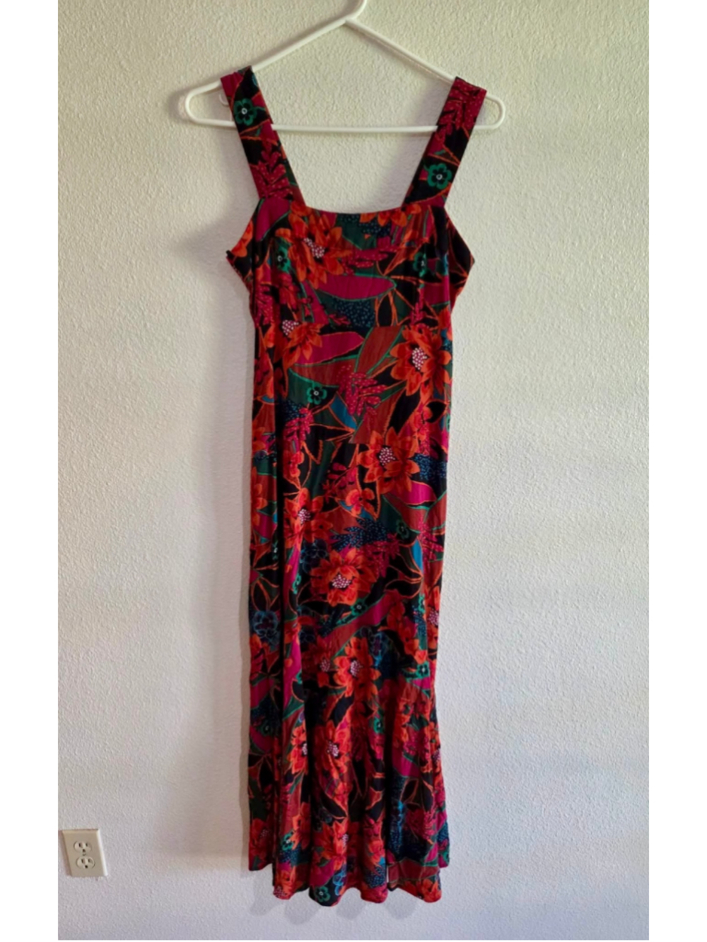 MSK Bold Tropical Floral Square Neck Smocked Maxi Dress Coral Red Small W-272